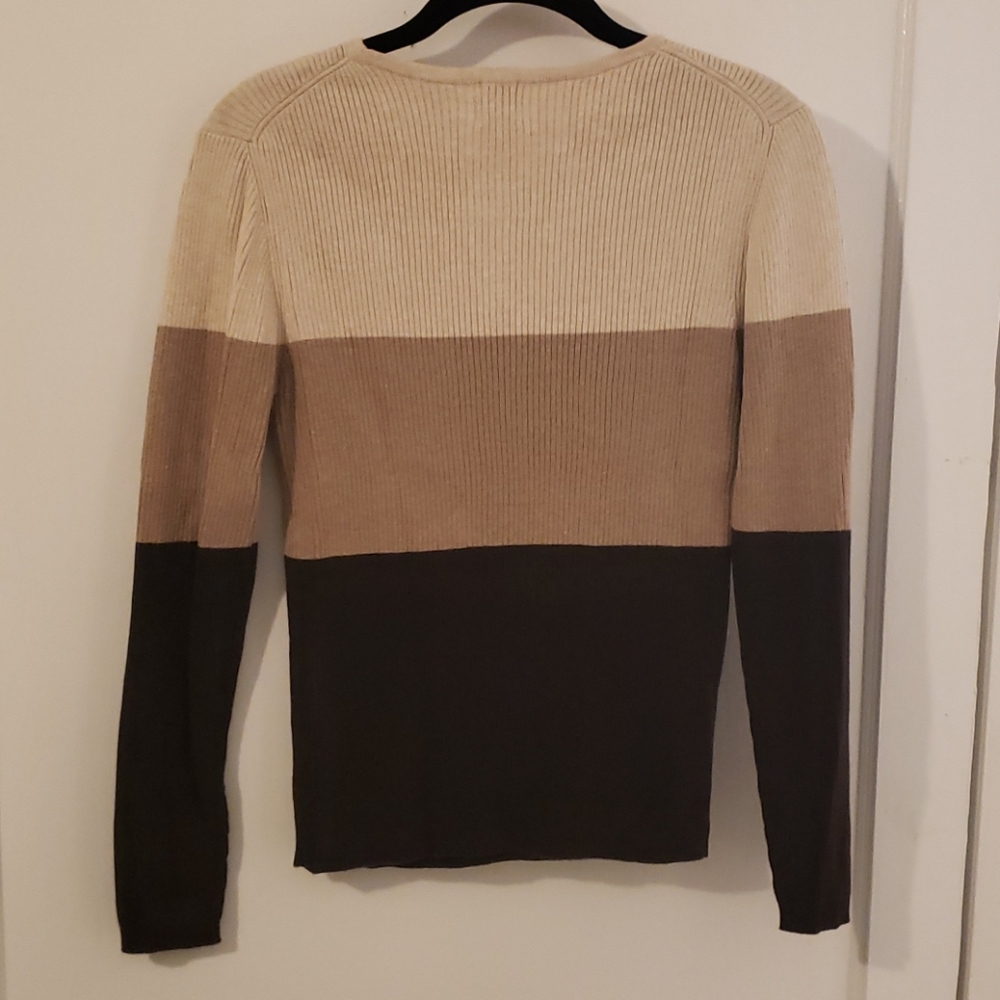 Sweater - Picture 2 of 2